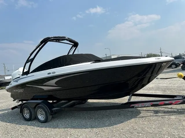 Monterey Boats M225 Bowrider Mercury OB 250HP V8 2024