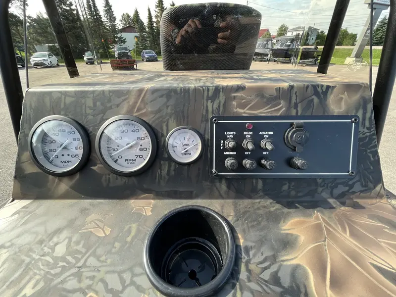 2024 Crestliner JON RETREIVER 1660 CAMOUFLAGE jet boat 40