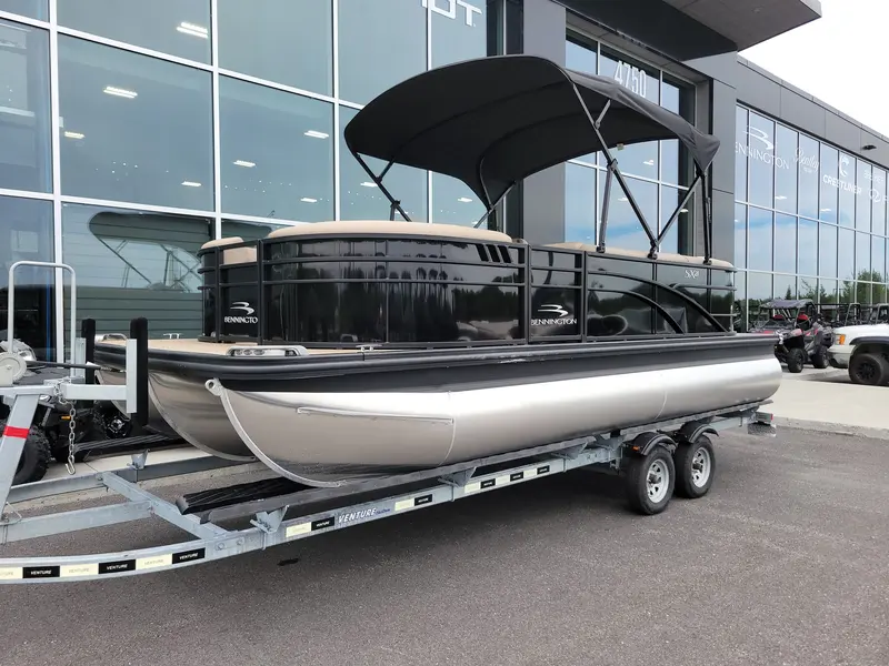 2024 Bennington 21 SX Stern Radius