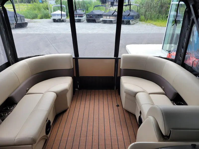 2023 Bentley Legacy 200 Cruise XL