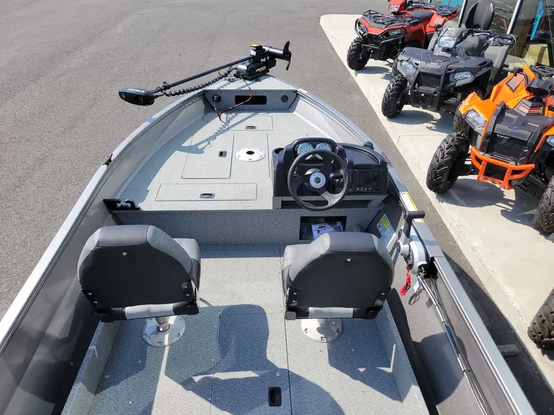 2023 Crestliner 1650 Discovery SC 3 200$ de réduction, jusqu'au 27-04-2025