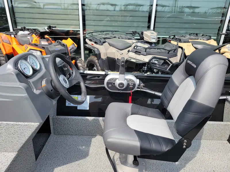 2023 Crestliner 1650 Discovery SC 3 200$ de réduction, jusqu'au 27-04-2025