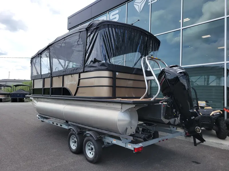 2023 Bentley Legacy 200 Cruise XL