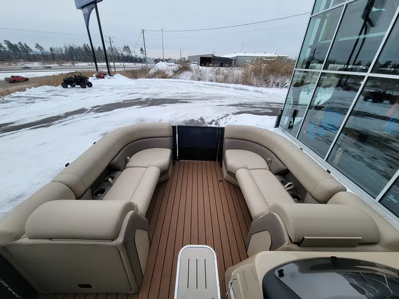 2023 Bentley Elite 223 DC Swing