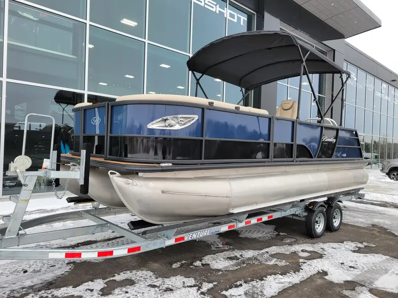 2023 Bentley Elite 223 DC Swing