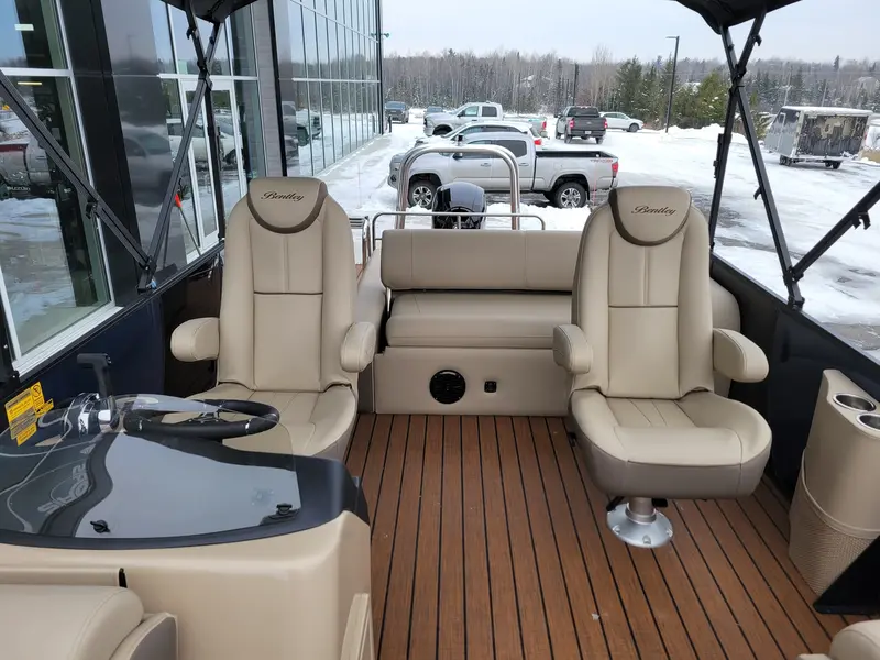 2023 Bentley Elite 223 DC Swing