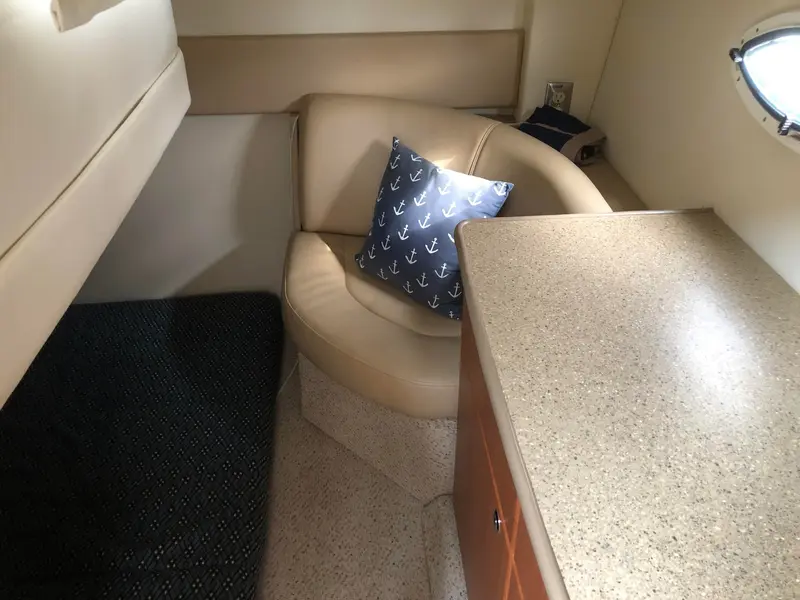 2006 Bayliner 325
