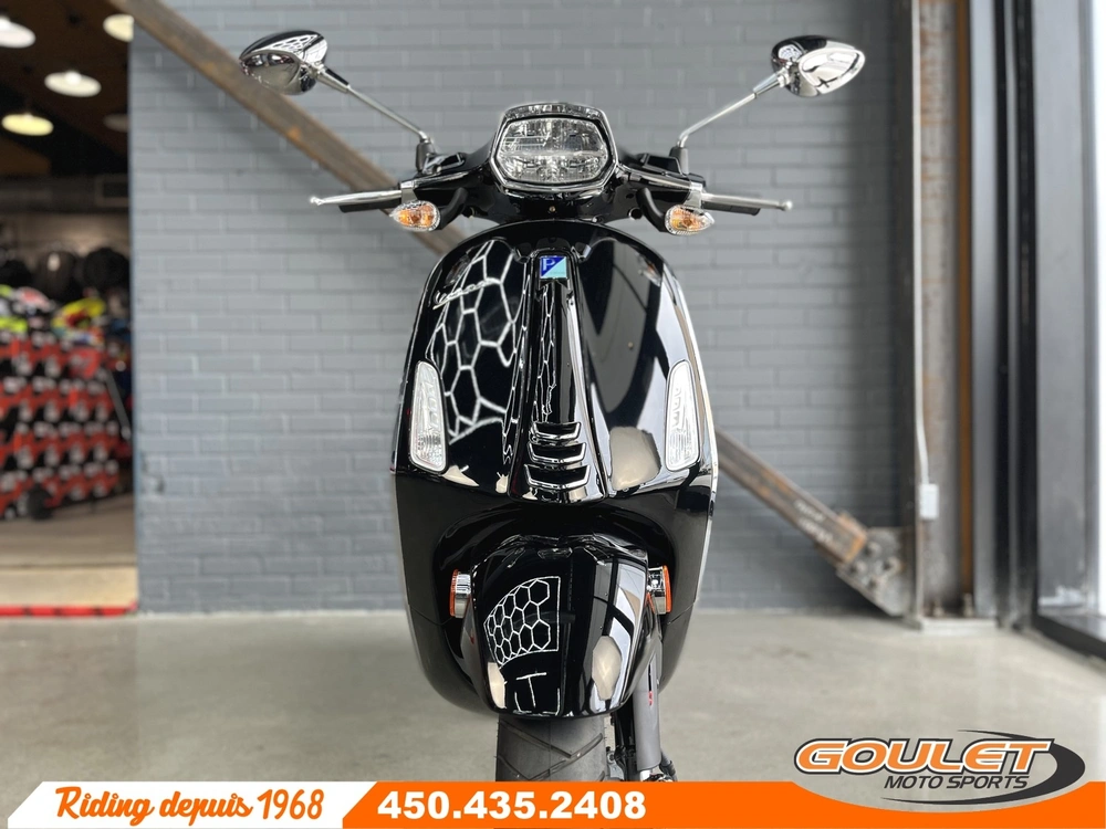 Vespa Sprint 50 2021 alt