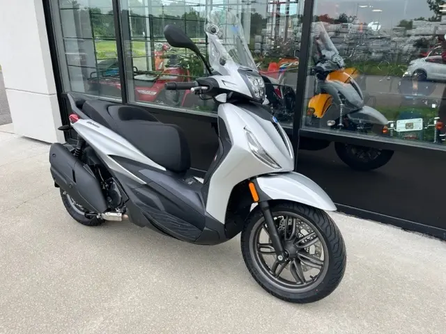 2023 Piaggio BV 400 BEVERLY ABS