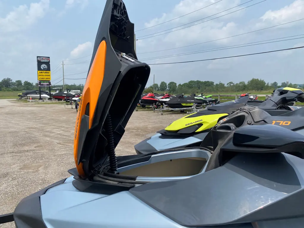 ボーディング・ステップ 聞き取っ SEA-DOO/シードゥ RXT/RXT-X ボーディング・ステップ 聞き取っ SEA-DOO/シードゥ RXT/RXT-X