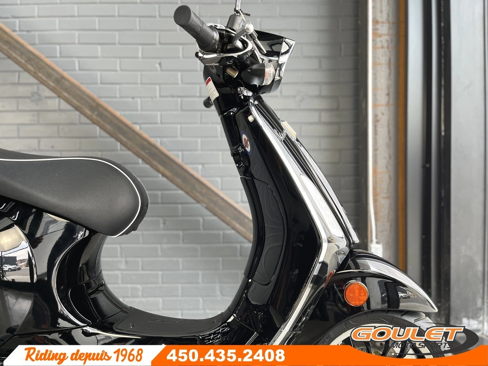 Vespa Sprint 50 2021 alt