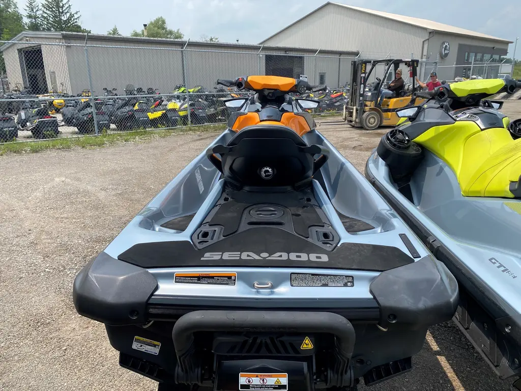 Used 2020 Sea-Doo/BRP 2021 GTI SE 170 w/ sound & 2020 GTI SE Used 2020 Sea-Doo/BRP 2021 GTI SE 170 w/ sound & 2020 GTI SE