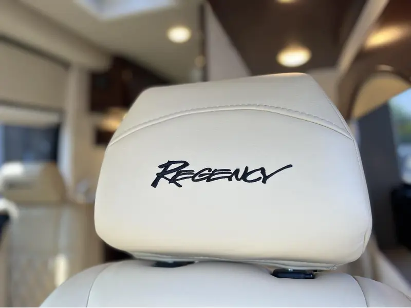 2018 Regency 3500 XALTA LX **SPRINTER MERCEDES DIESEL 4X4** thumbnail 15
