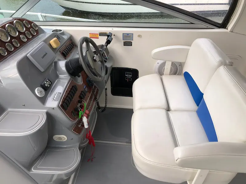 2006 Bayliner 325