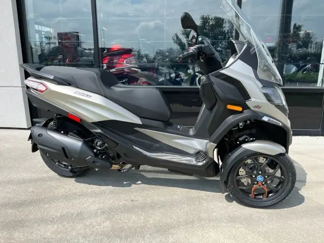2024 Piaggio MP3 530 HPE EXCLUSIVE