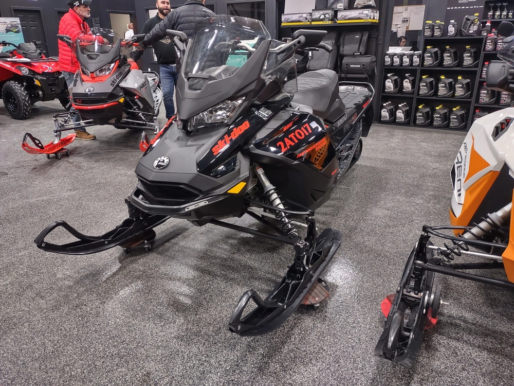 Ski-doo Renegade Enduro 850 E-tec E.s. Ice Ripper Xt 1.25" 2020 alt