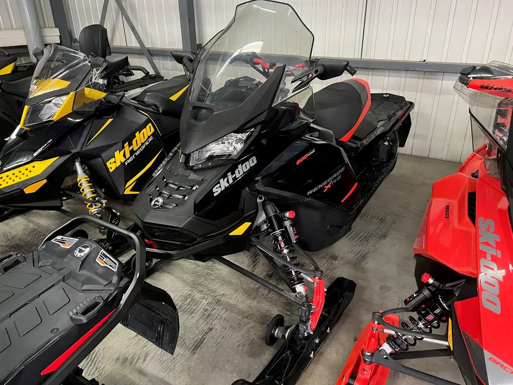 2020 Ski-Doo RENEGADE XRS 900 TURBO 