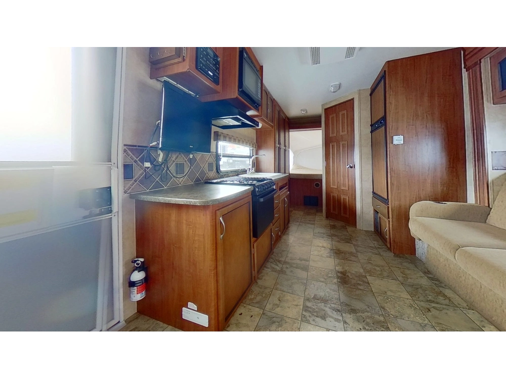 Jayco Jay Feather 23b 2011 alt
