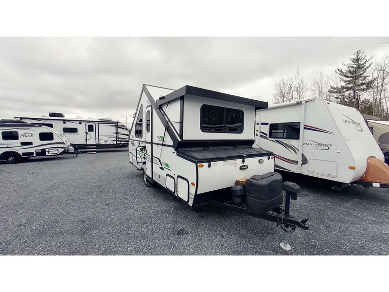 2020 Rockwood Premier 223A thumbnail 3