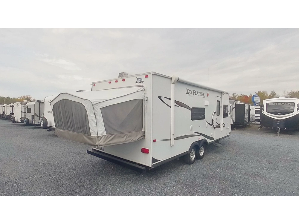 Jayco Jay Feather 23b 2011 alt