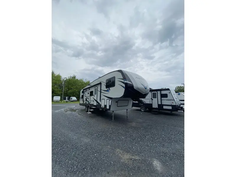 2018 Dutchmen Astoria 3013BHF thumbnail 2