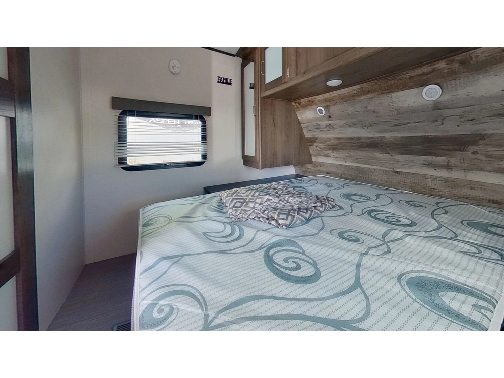 2020 Keystone Rv Passport Ultra-lite Gt Series 2521rl alt