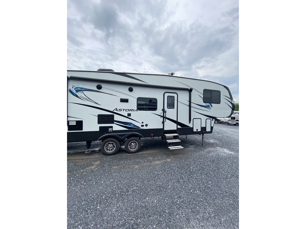 Dutchmen Astoria 3013bhf 2018 alt