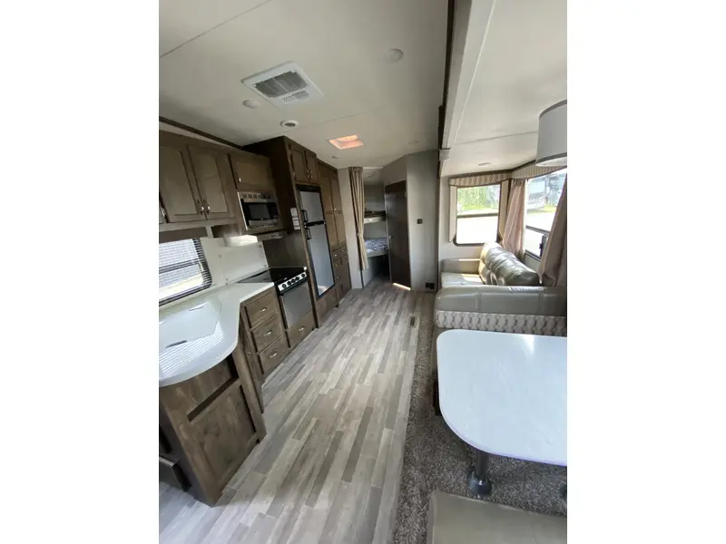 2018 Dutchmen Astoria 3013BHF thumbnail 15