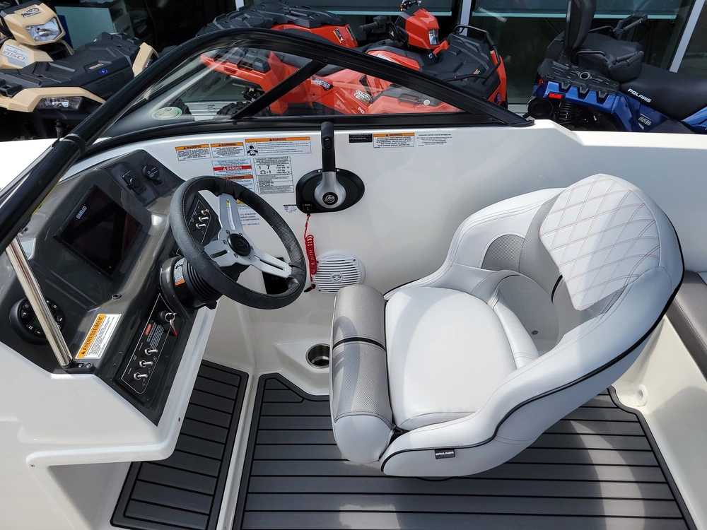 Bayliner Vr4 2023 alt