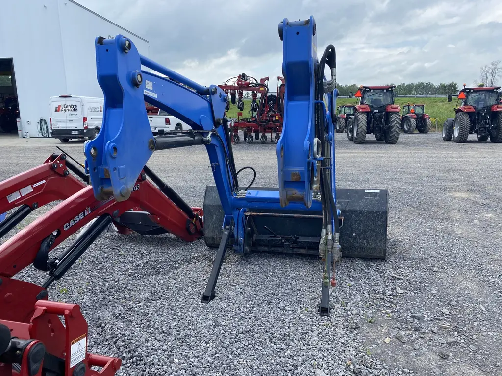 2018 New Holland 665TL