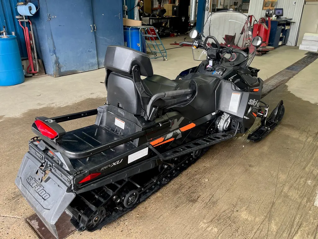 NEW 2023 Ski Doo Skandic Snowmobile Walk Through - My NEW