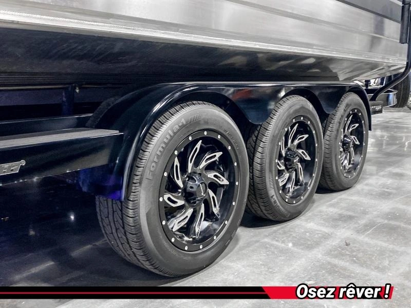 Montara Ponton Bateau Surf-boss 25 2.0 Démonstrateur 2023 alt