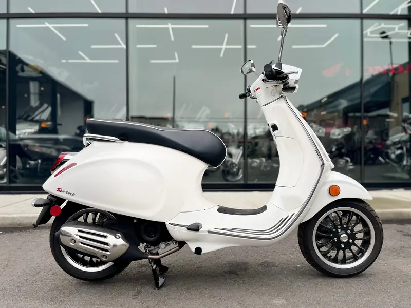 2020 Vespa Sprint 50 ***LIQUIDATION*** Bianco Innocente