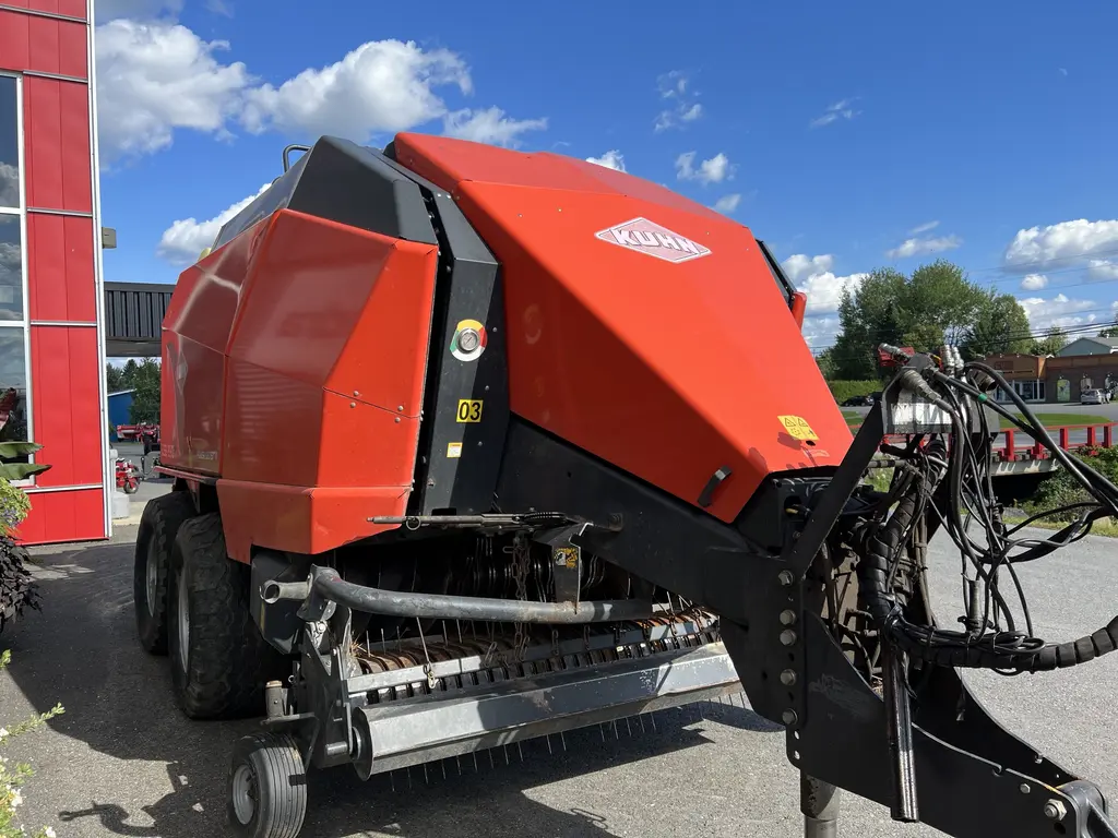Kuhn LSB890 2013