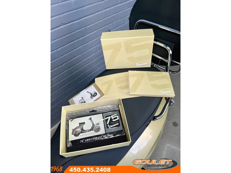 2021 Vespa Primavera 50 75th Anniversary *** LIQUIDATION FINALE ***