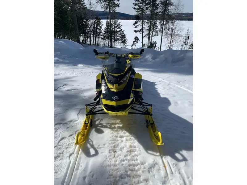2021 Ski-Doo Renegade XRS 850