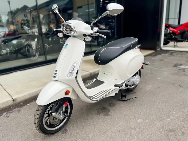 2020 Vespa Sprint 50 ***LIQUIDATION*** Bianco Innocente