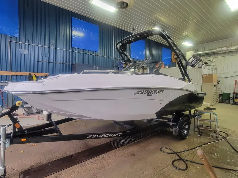 2023 Starcraft SVX 210 IO