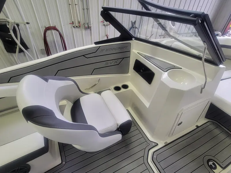 2023 Starcraft SVX 210 IO