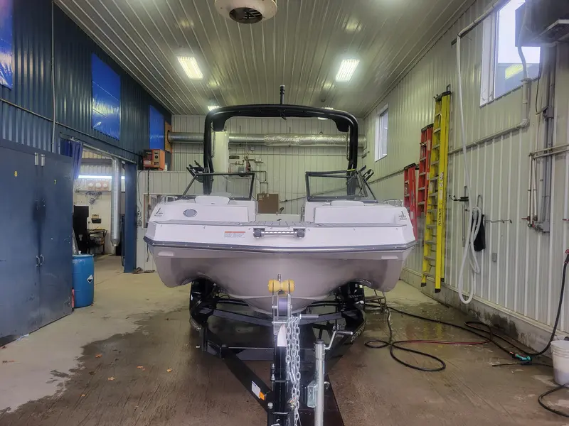 2023 Starcraft SVX 210 IO