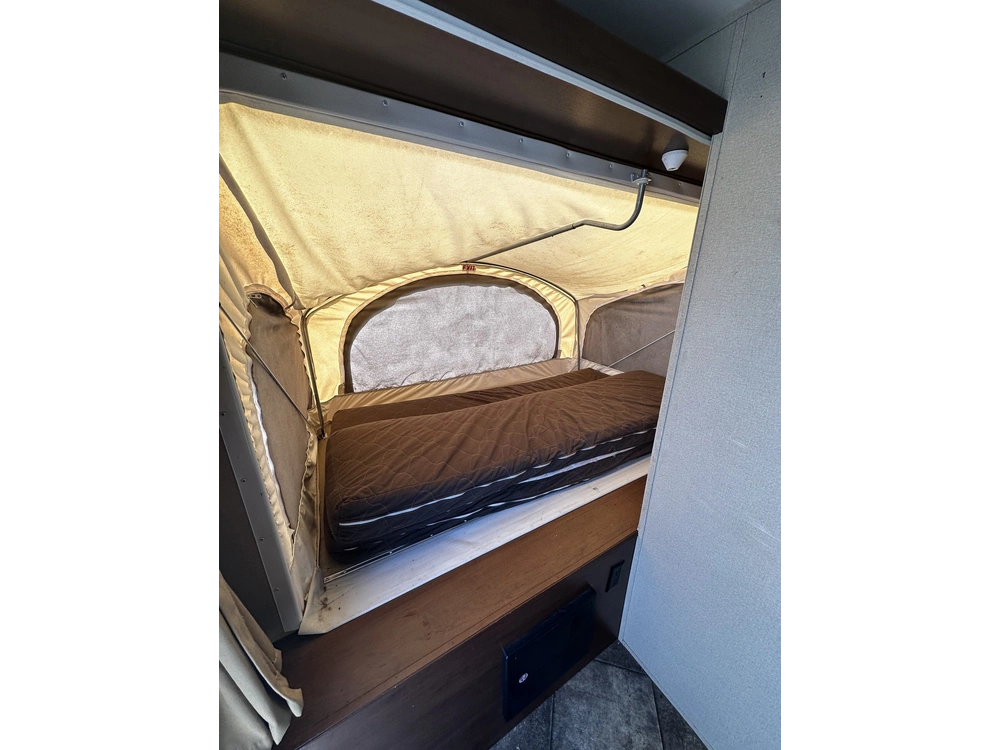 Dutchmen Kodiak 186e 2015 alt