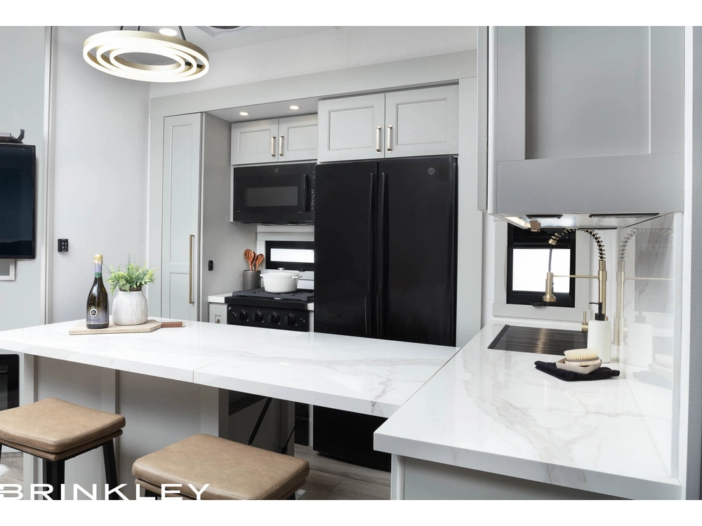 Brinkley Rv G 3500 2026 alt