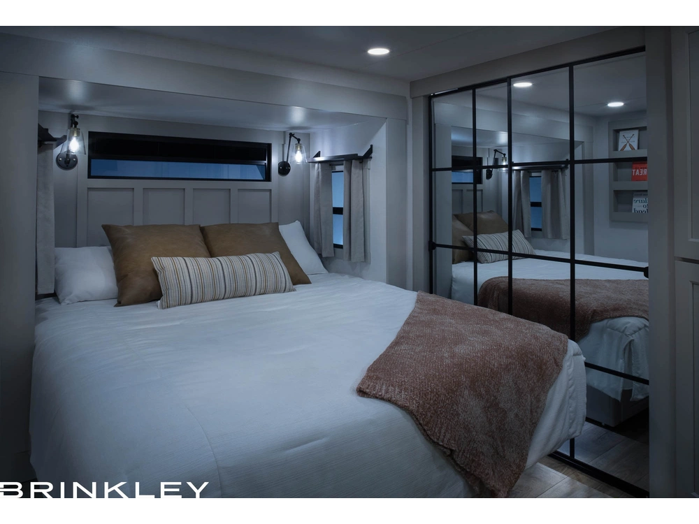 Brinkley Rv G 3500 2026 alt