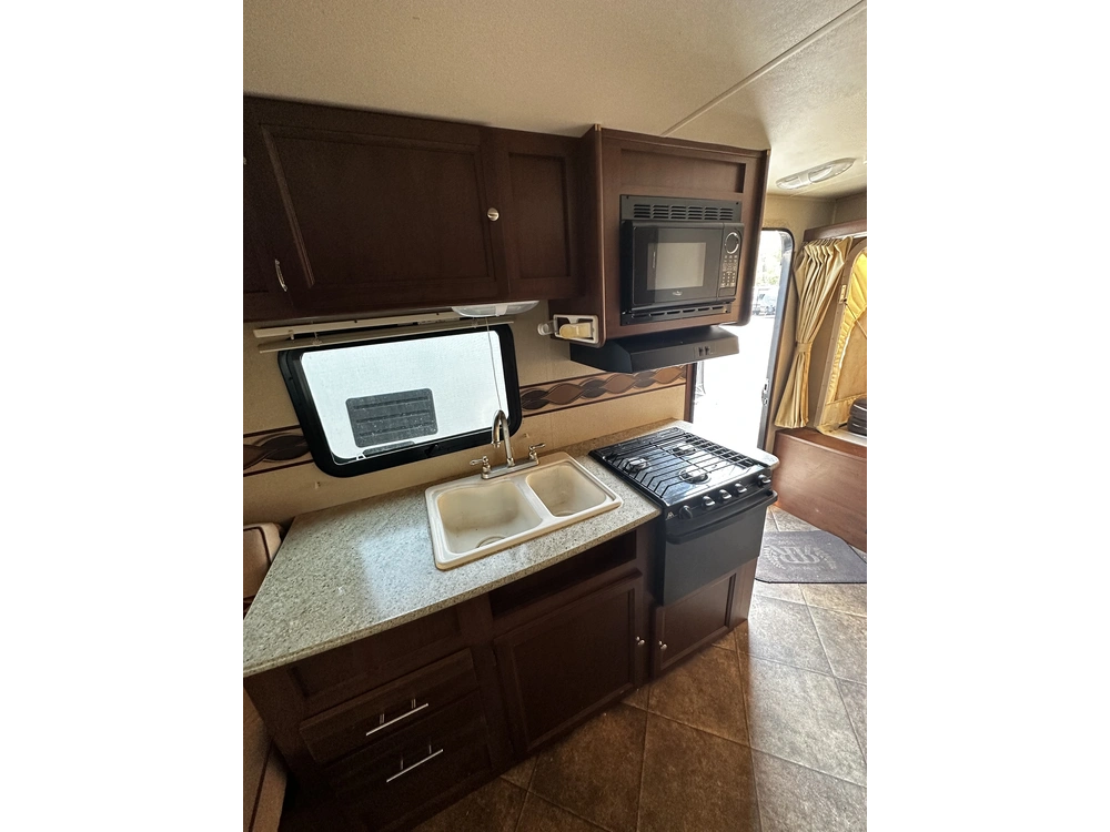 Dutchmen Kodiak 186e 2015 alt