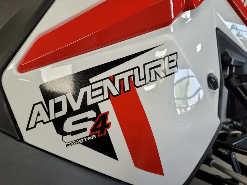 2023 Polaris PROSTAR S4 Indy Adventure 137`