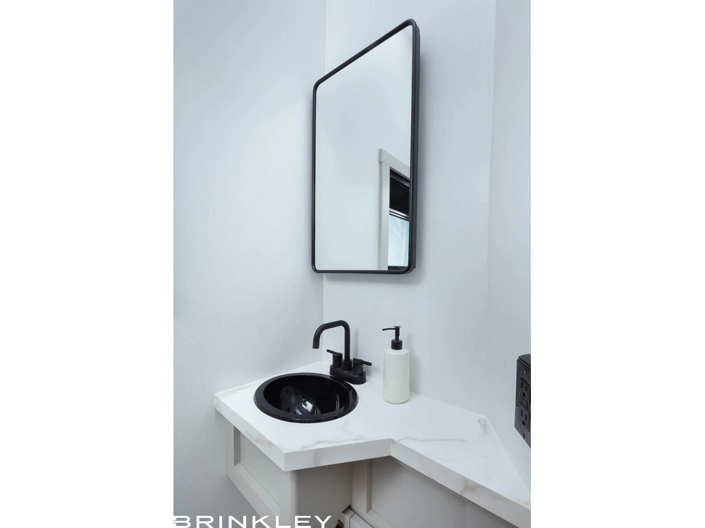 Brinkley Rv G 3500 2026 alt
