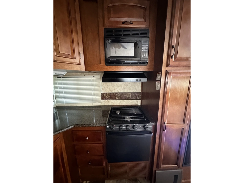 Coachmen Chaparral 278rlds 2012 alt