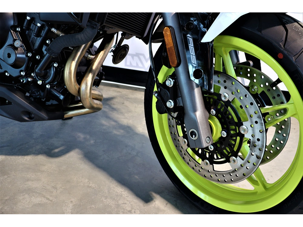Cfmoto 650 Nk 2023 alt