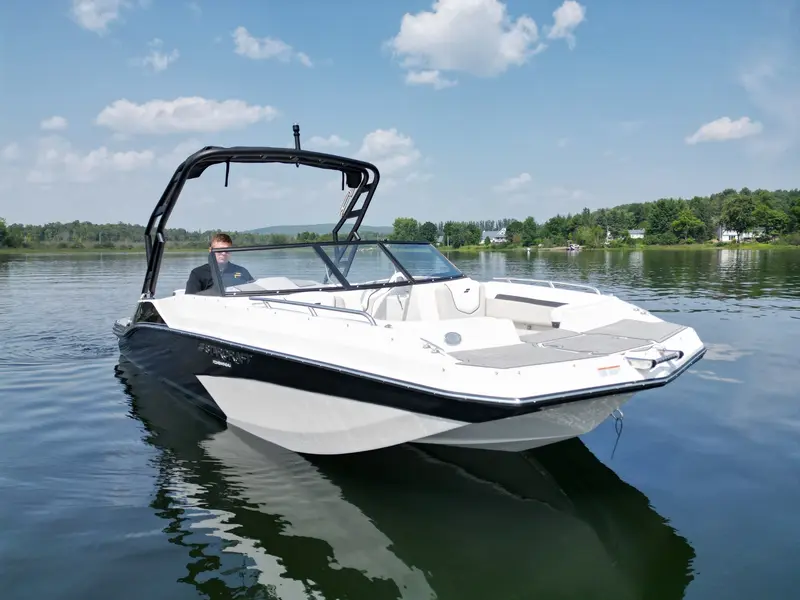 2023 Starcraft SVX 230 IO