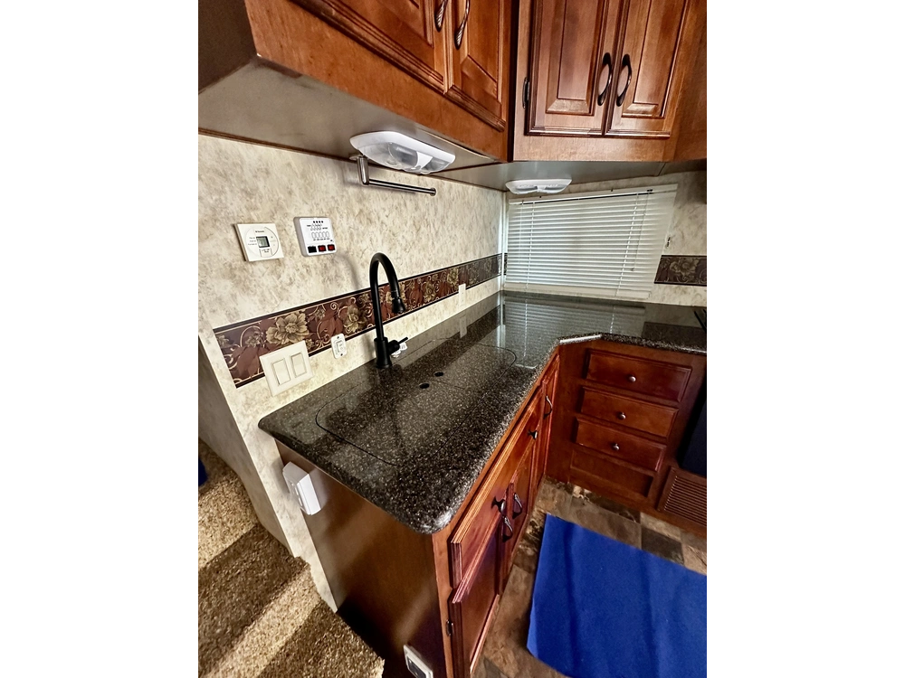 Coachmen Chaparral 278rlds 2012 alt